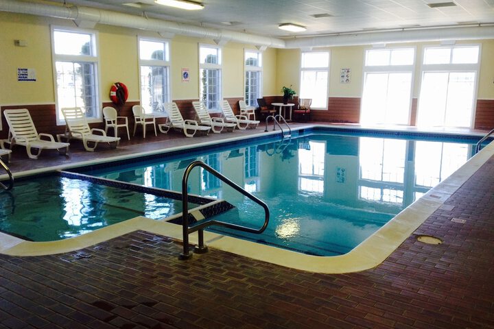 American Inn and Suites Houghton Lake