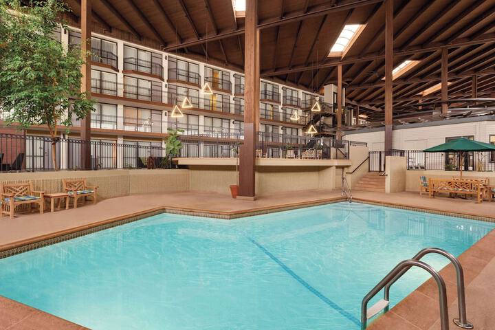 Radisson Hotel Lenexa Overland Park