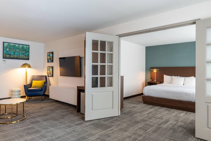 Comfort Inn & Suites Near Burke Mountain