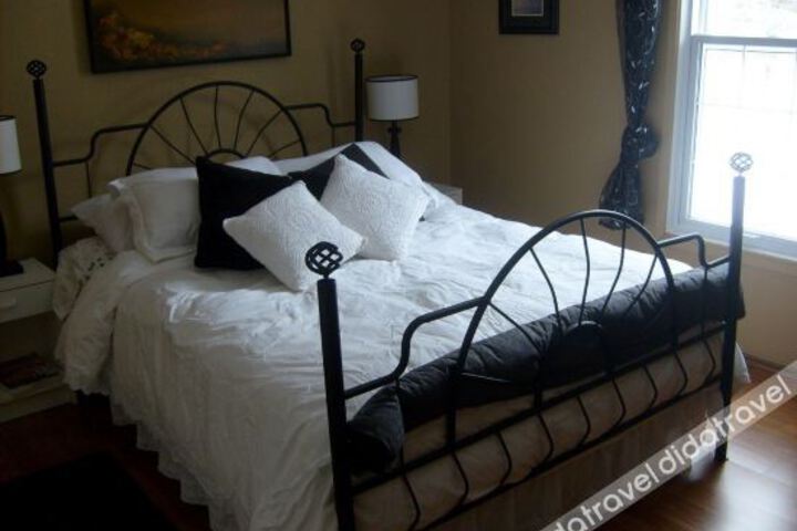 Chickadee Lane Bed & Breakfast