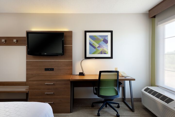 Room 30 of 64