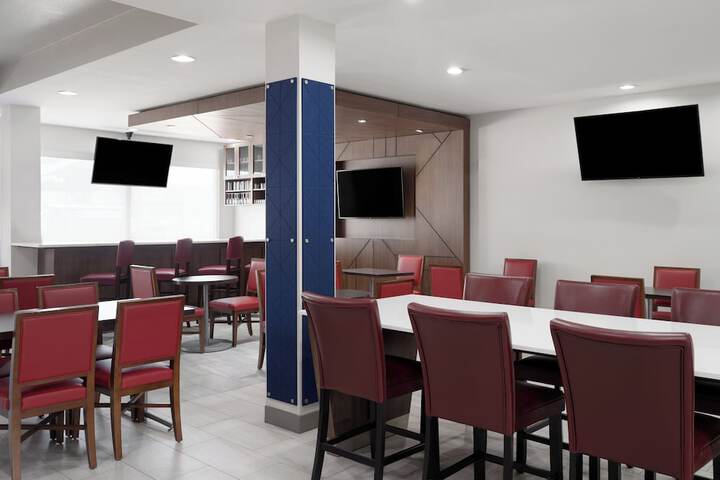 Holiday Inn Express & Suites Snyder by IHG