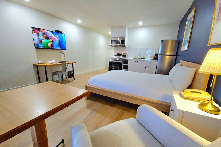 Cloud 9 Inn