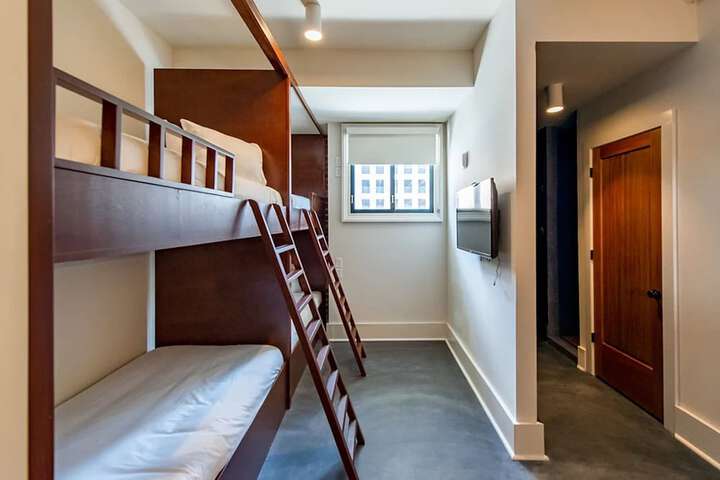 Room 16 of 51