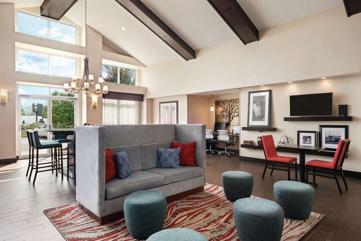 Hotel Interior 10 of 37