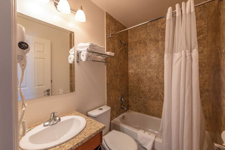 Sahara Courtyard Inn Penticton