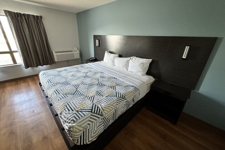 Room 26 of 44
