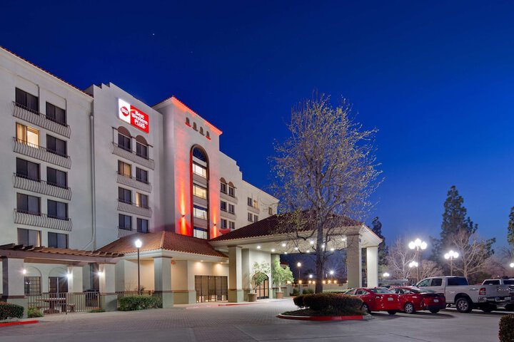 Hotel 3 of 33