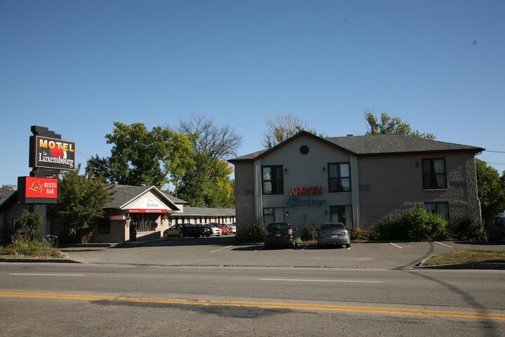 Hotel 2 of 43