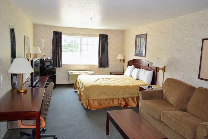 Room 53 of 63