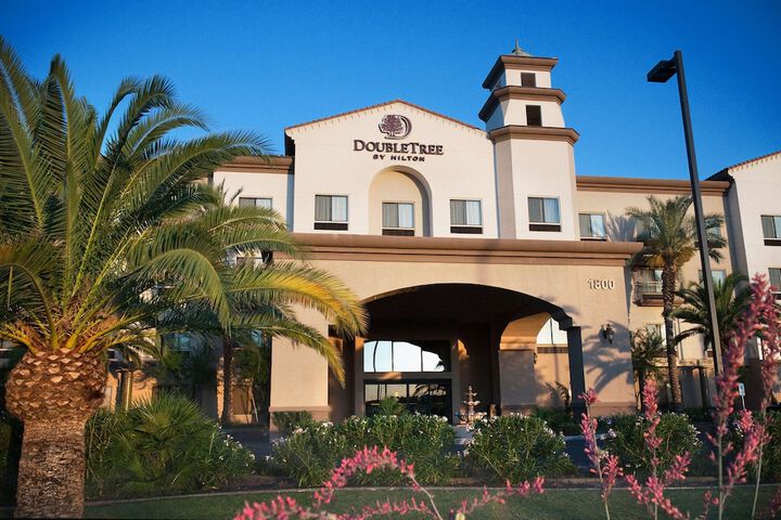 Hotel 2 of 43