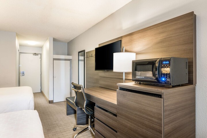 SureStay Hotel by Best Western SeaTac Airport North