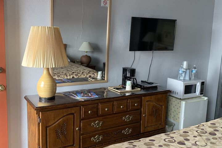 Room 17 of 45