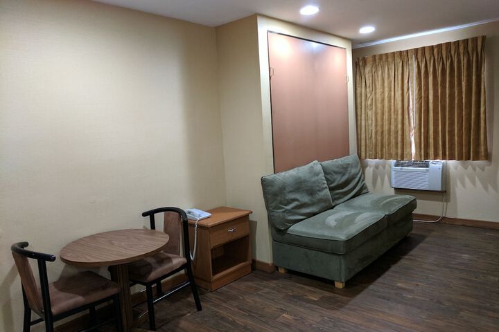 Room 20 of 31