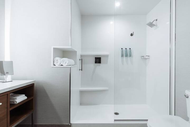 Room 12 of 49