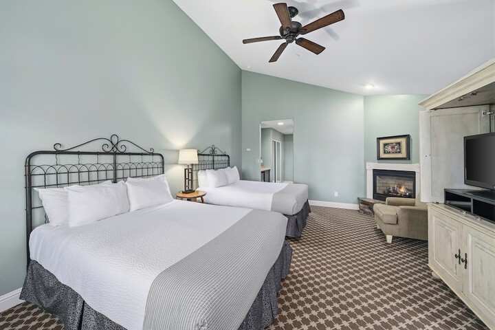 Cambria Pines Lodge