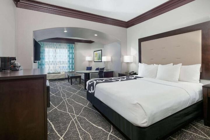 La Quinta Inn & Suites by Wyndham Little Rock - Bryant