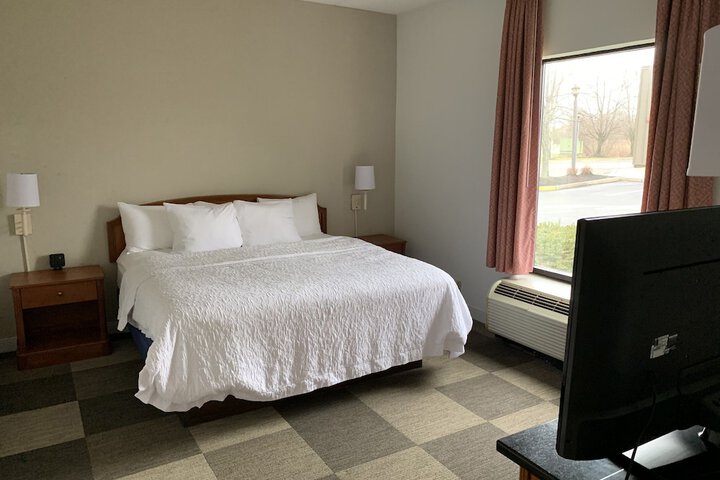 Room 42 of 97