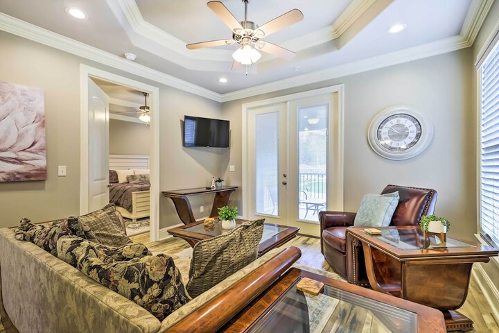 Diamondhead Condo - Marina Pool Access & Golfing!