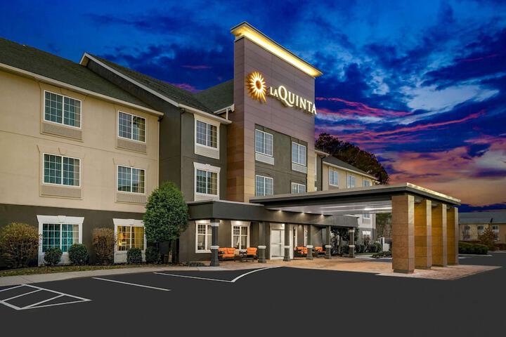 Hotel 4 of 32