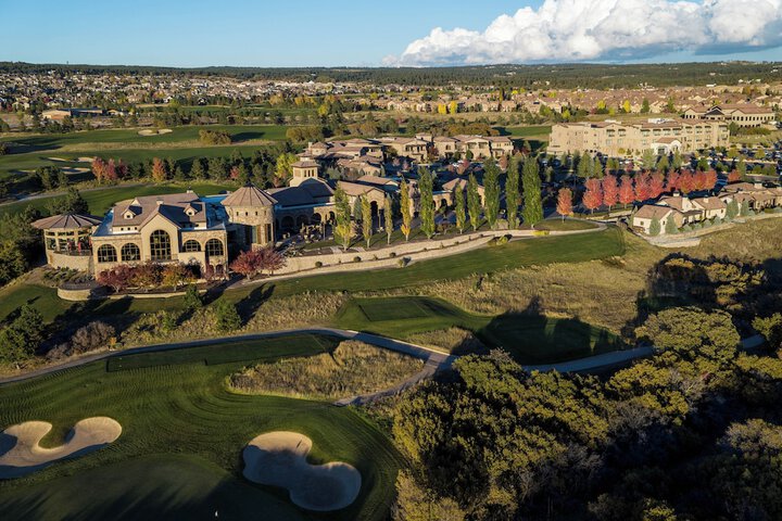 Flying Horse Resort & Club