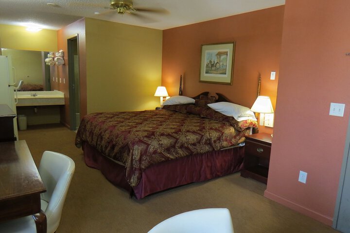 First Western Inn Caseyville