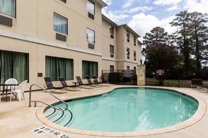 Pool 5 of 25
