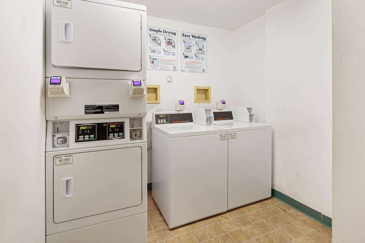 La Quinta Inn & Suites by Wyndham Sunrise