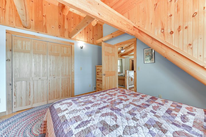 Lakefront Corinth Log Home: Private Dock Fire Pit