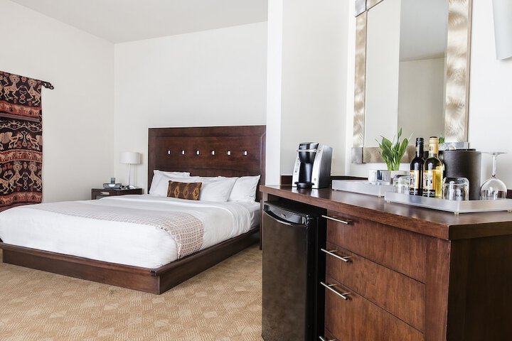 Room 43 of 62