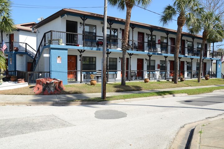 Merida Inn and Suites