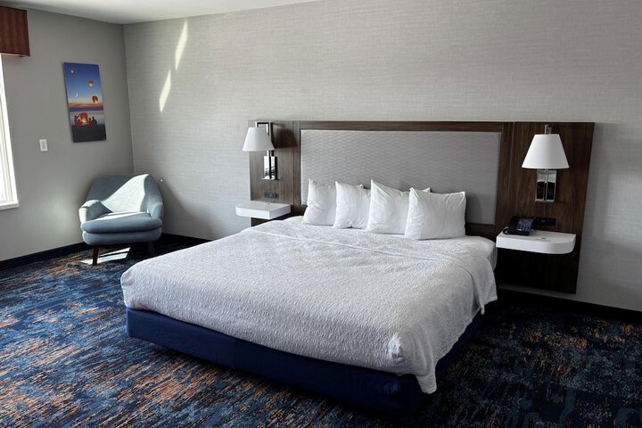 Hampton Inn & Suites Erie Bayfront