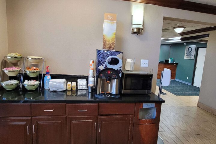 Breakfast/Coffee Service 39 of 41