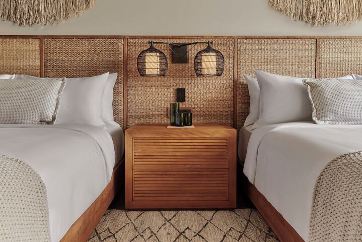 1 Hotel Hanalei Bay