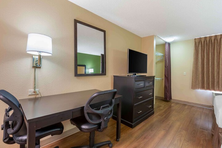 Extended Stay America Select Suites - Columbus - Worthington