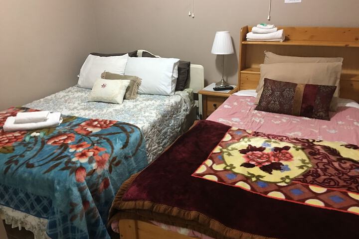 Room 35 of 61