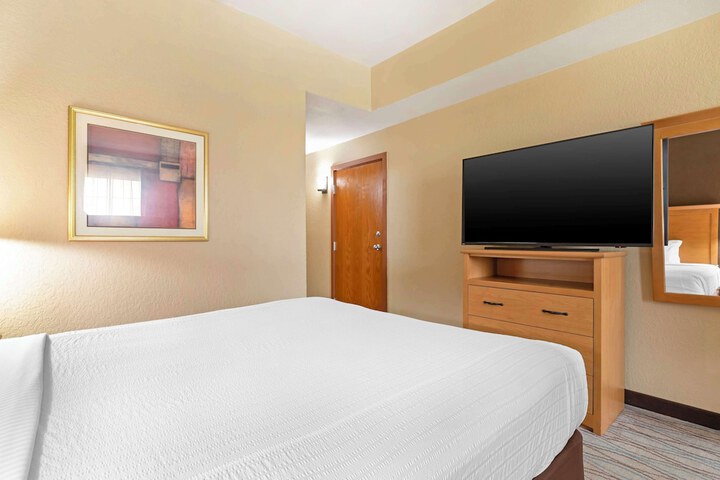 Best Western Locust Grove Inn & Suites