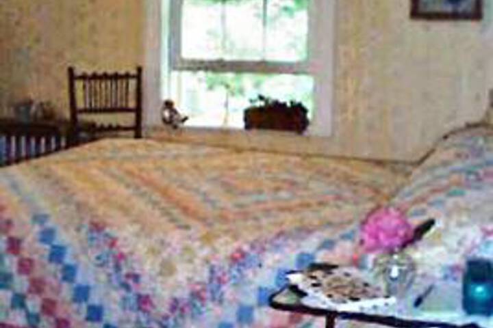 Nichols Guest House B & B