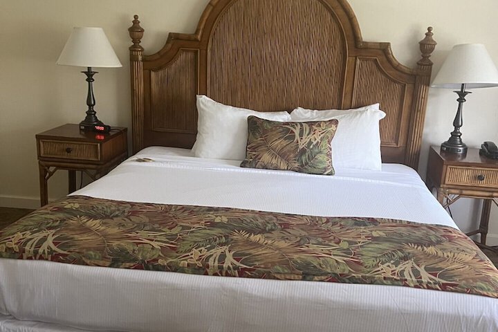 Room 10 of 47