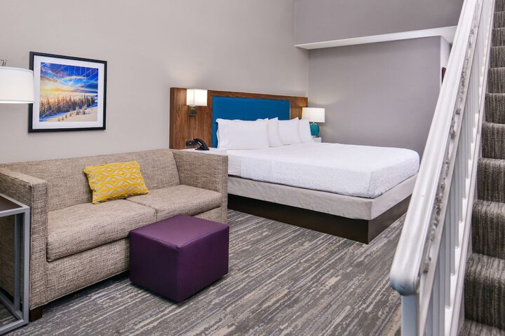 Room 63 of 114