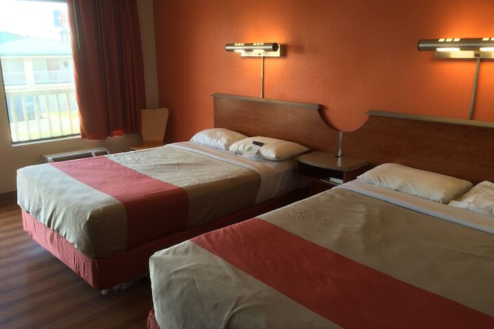 Room 35 of 37
