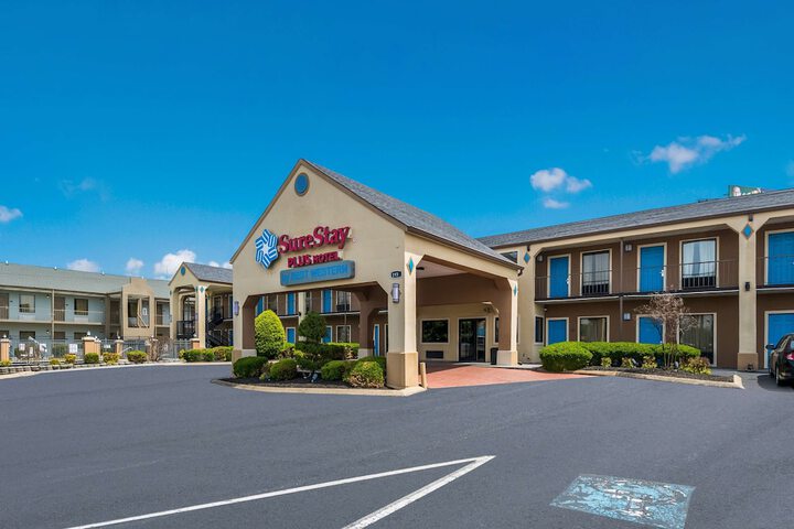 Hotel 3 of 34