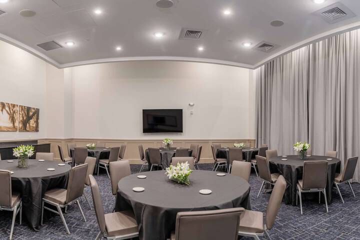 TRYP by Wyndham Savannah Downtown / Historic District