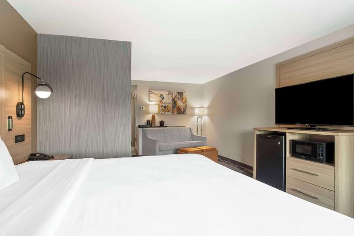 Room 20 of 39