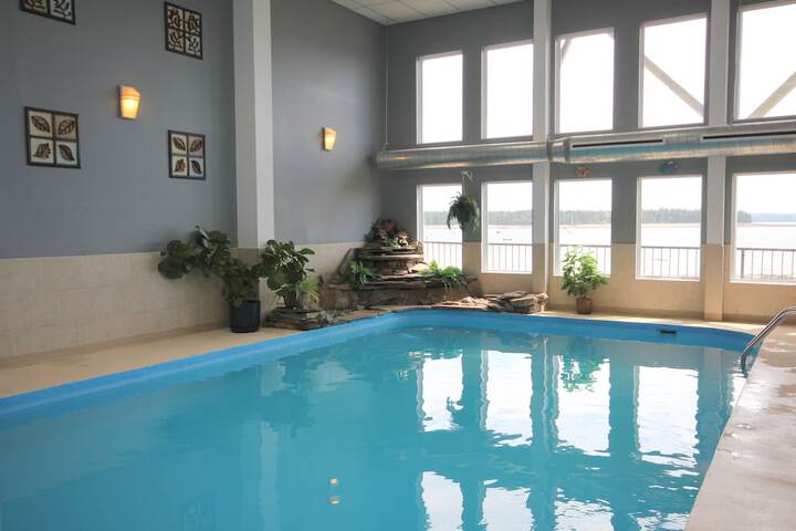 Pool 12 of 37