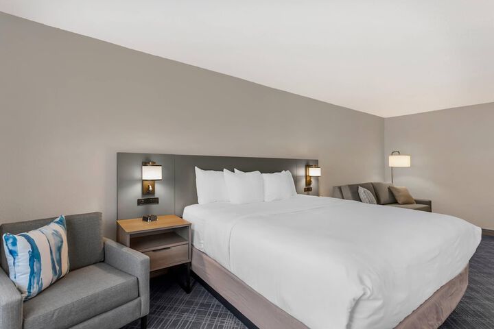 Comfort Inn Huntington near University area