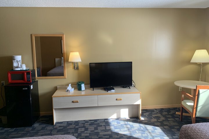 Room 8 of 31