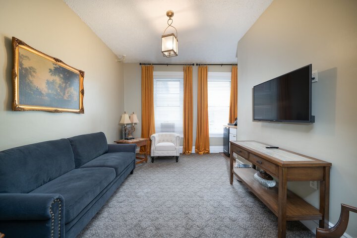 Room 27 of 57