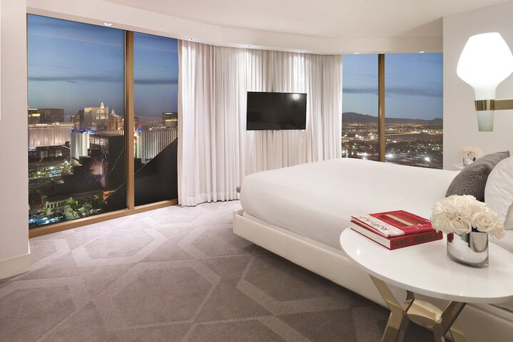 Room 25 of 53