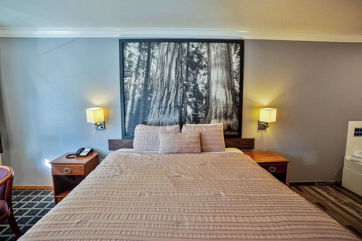 Room 48 of 87